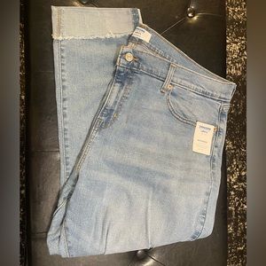 NEW, Women's Levi Boyfriend Jean, 18